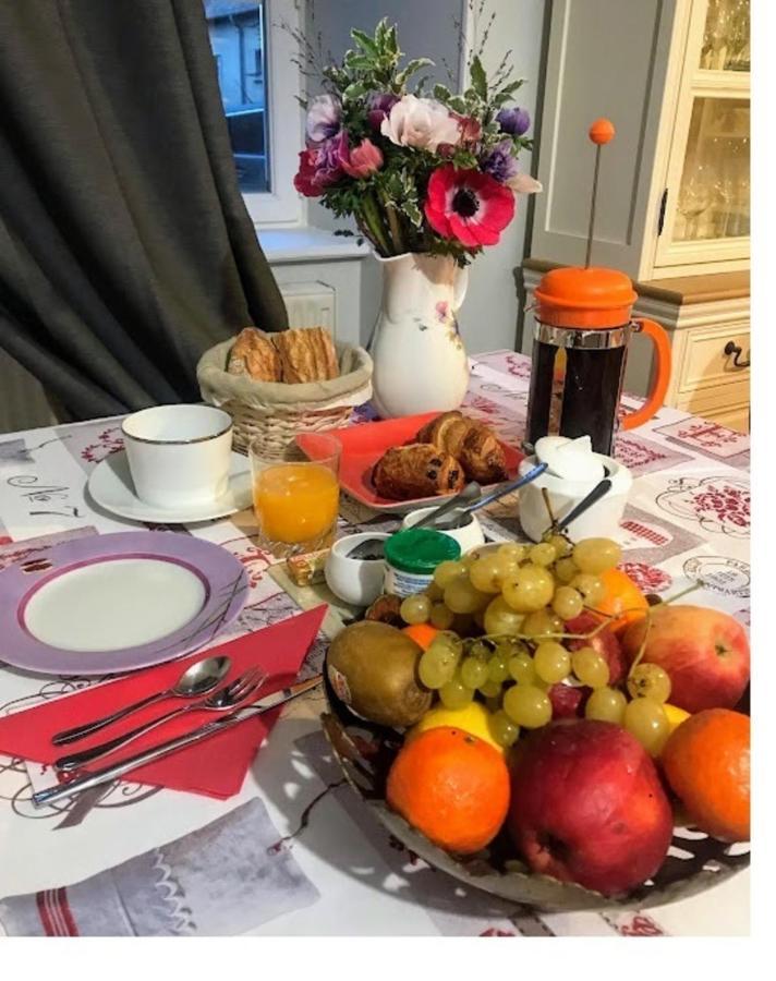 Bed and Breakfast La tour cachée Mortain-Bocage Esterno foto