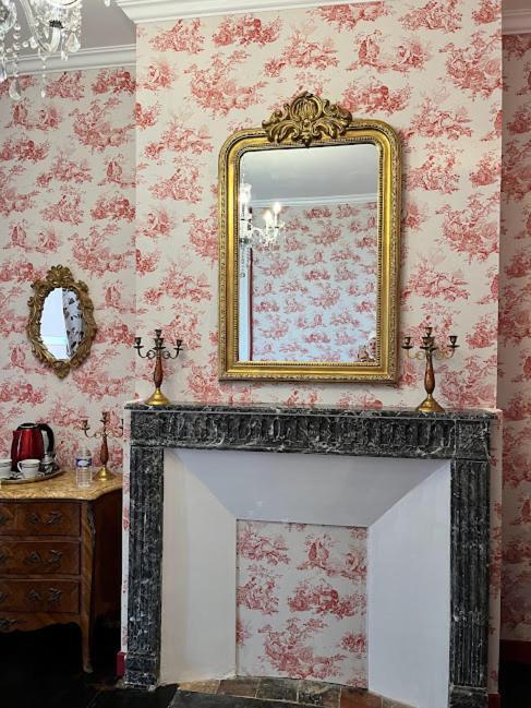 Bed and Breakfast La tour cachée Mortain-Bocage Esterno foto